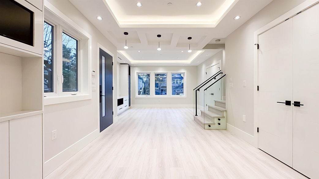 2373 W 7th Street