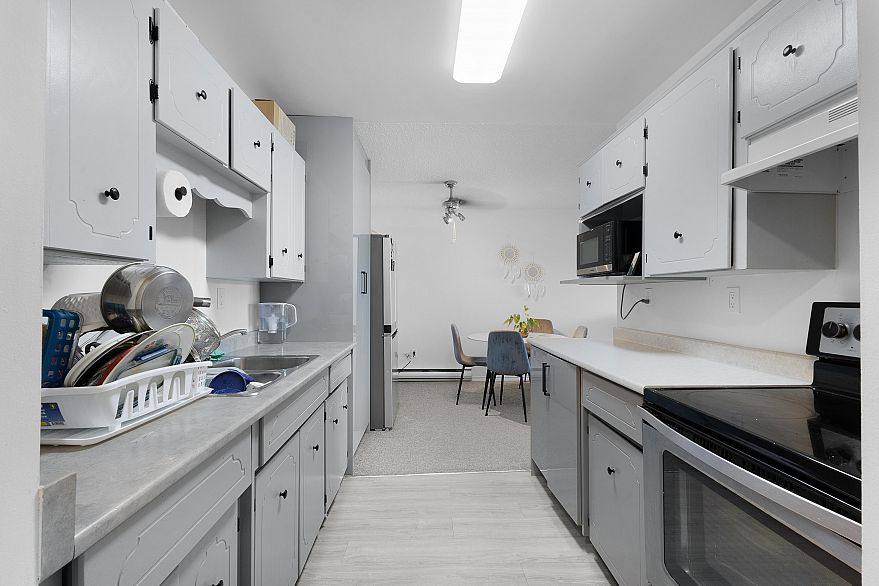 205 3043 270 Street