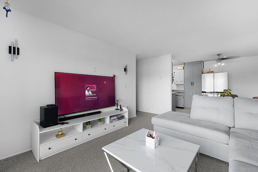 205 3043 270 Street