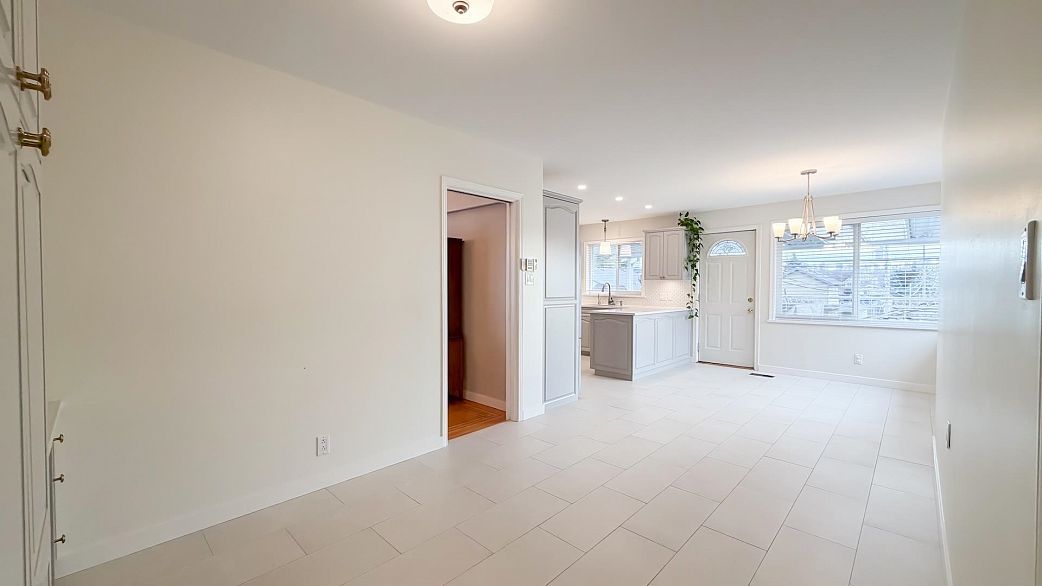 6462 Nanaimo Street