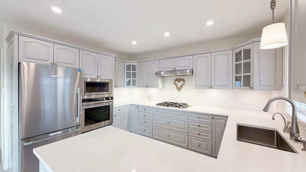 6462 Nanaimo Street