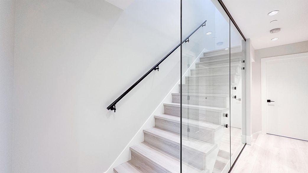 2373 W 7th Street