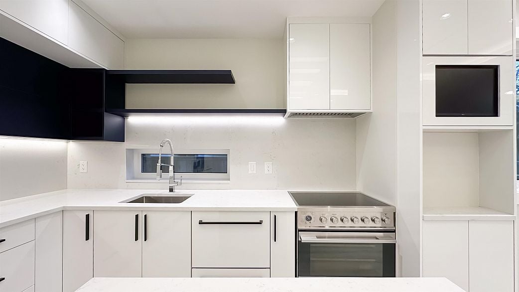 2373 W 7th Street
