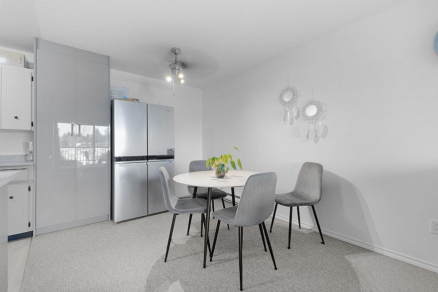 205 3043 270 Street