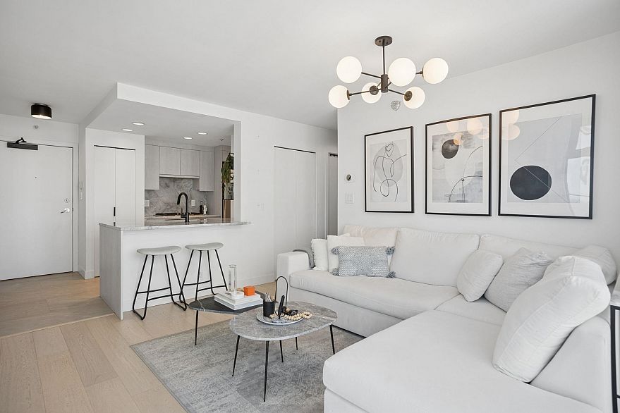2905 198 Aquarius Mews