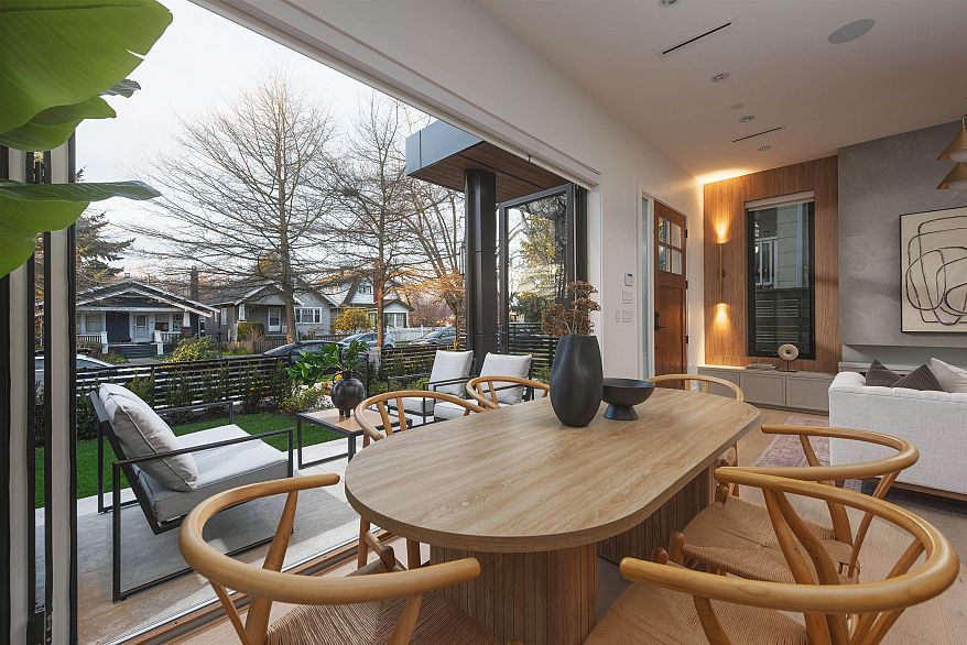 1 2684 Oxford Street