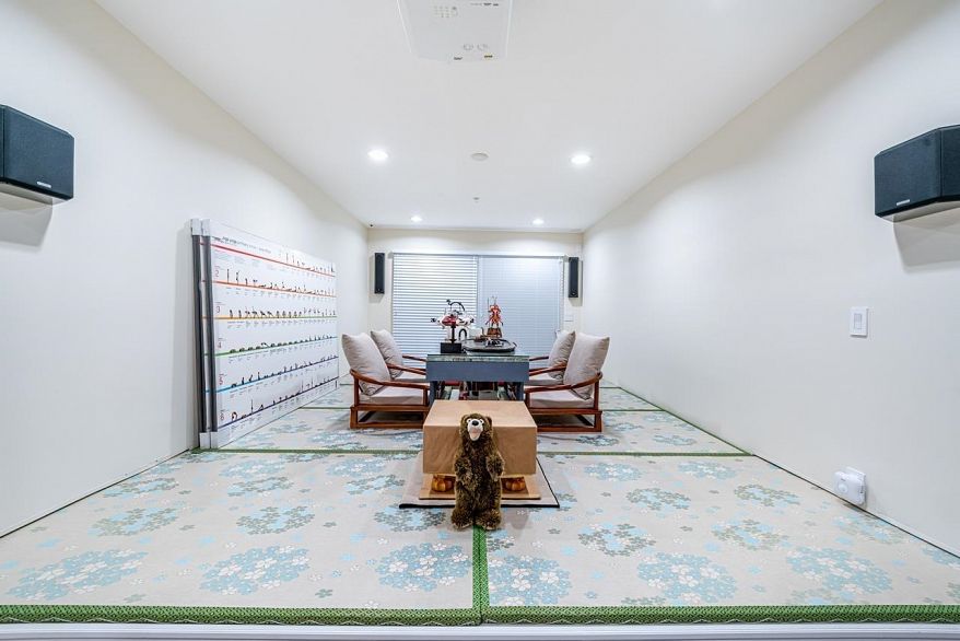 6386 Larkin Drive