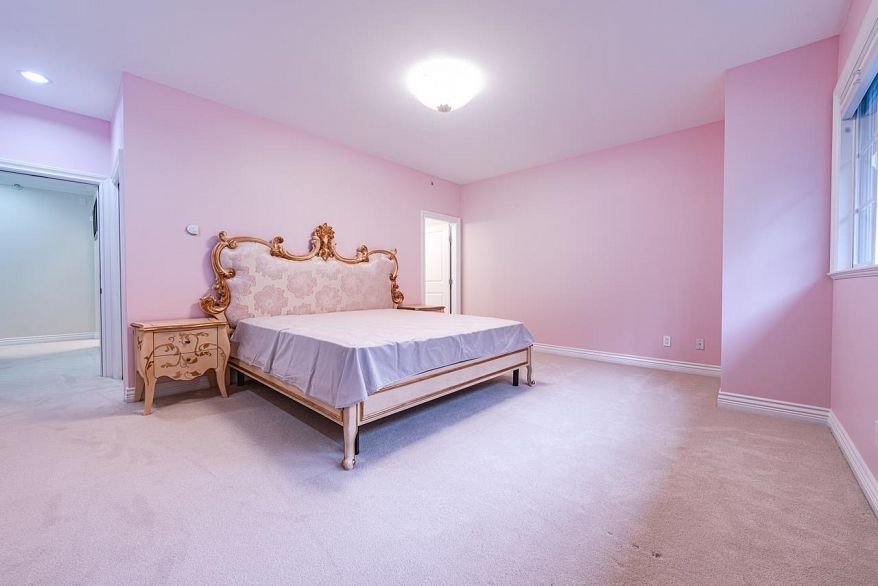 6386 Larkin Drive