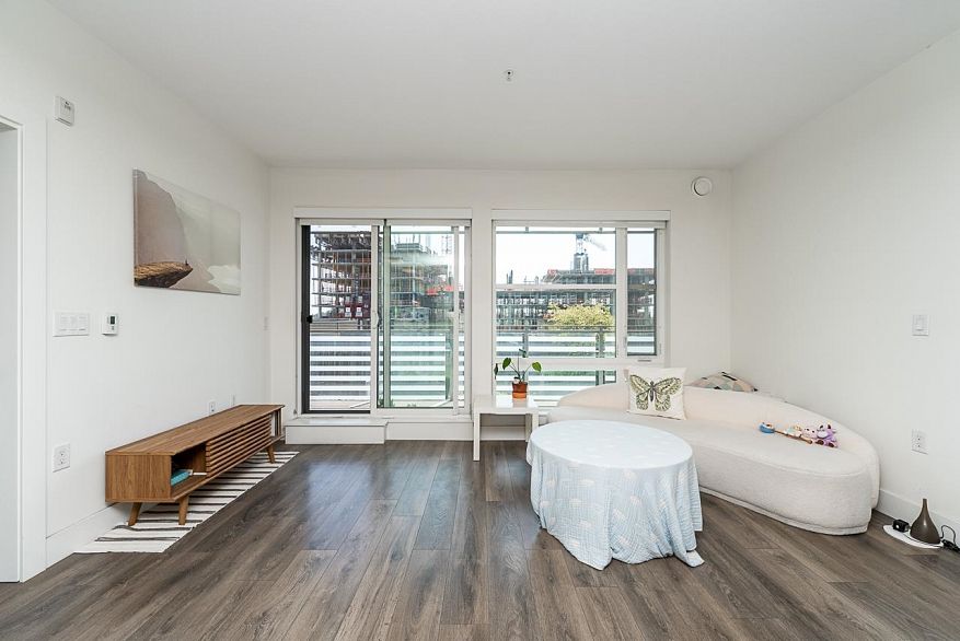 503 3488 Sawmill Crescent