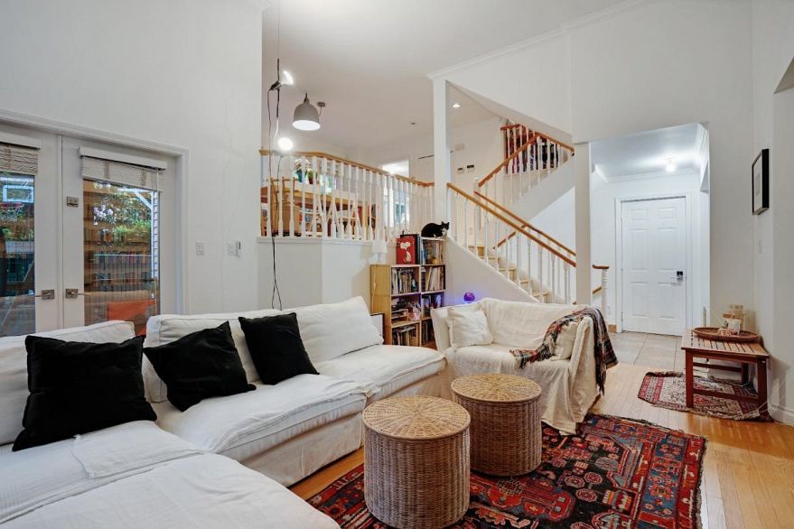 4210 Nautilus Close