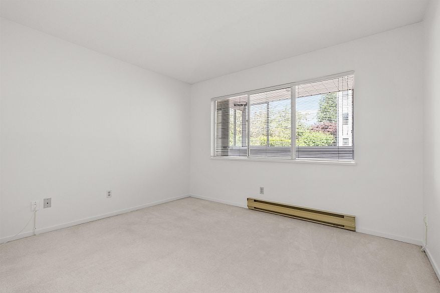 256 1440 Garden Place