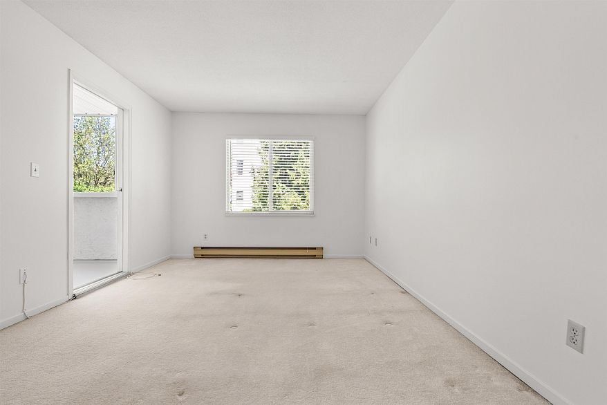 256 1440 Garden Place