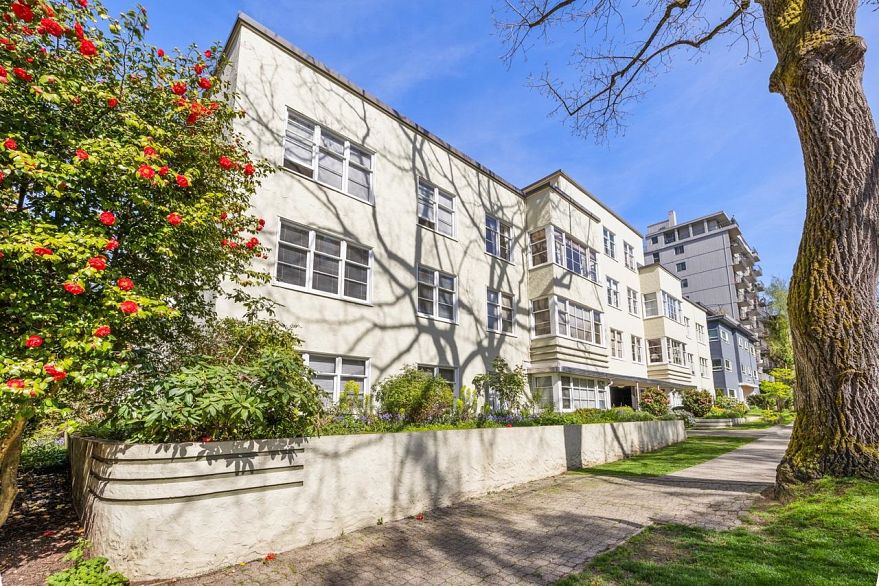 204 1565 Burnaby Street