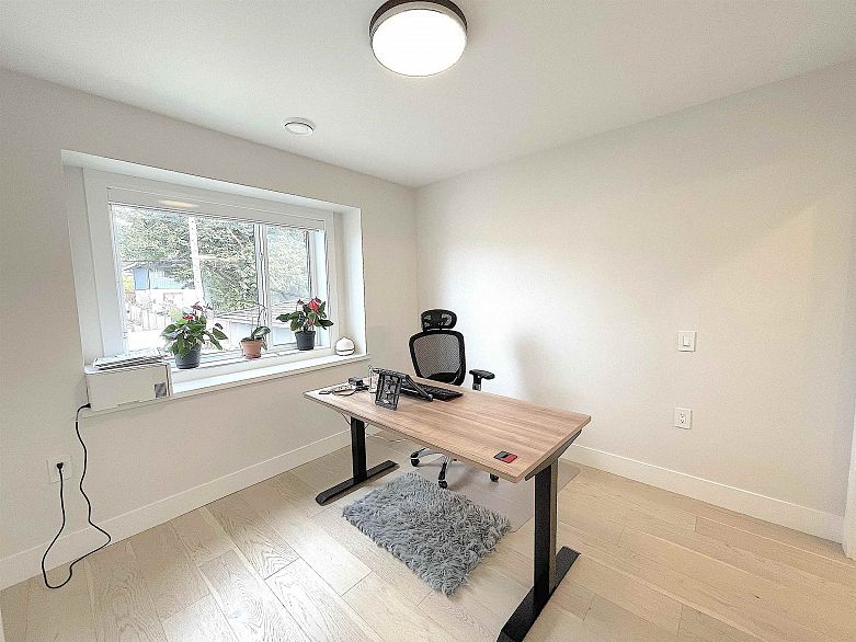 1633 SE Marine Drive