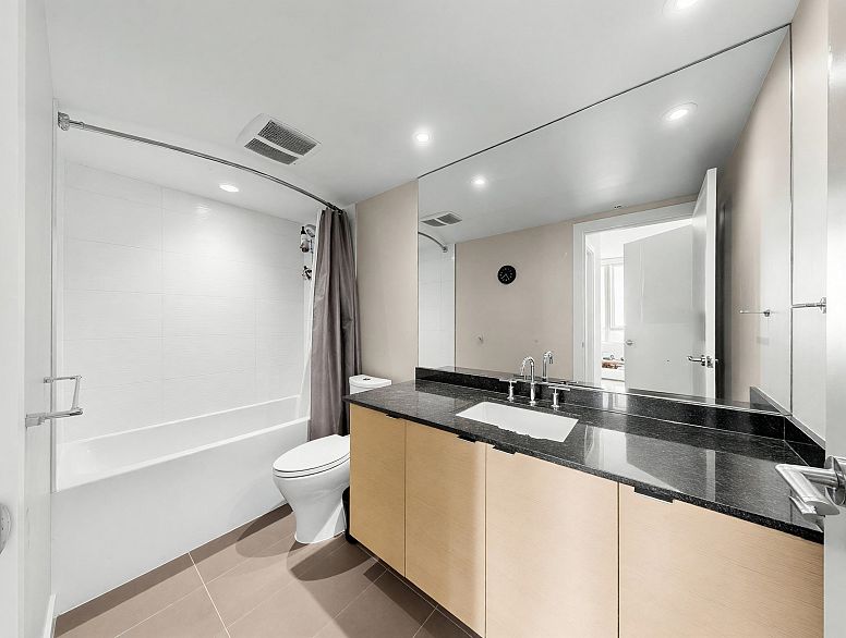 3702 488 SW Marine Drive