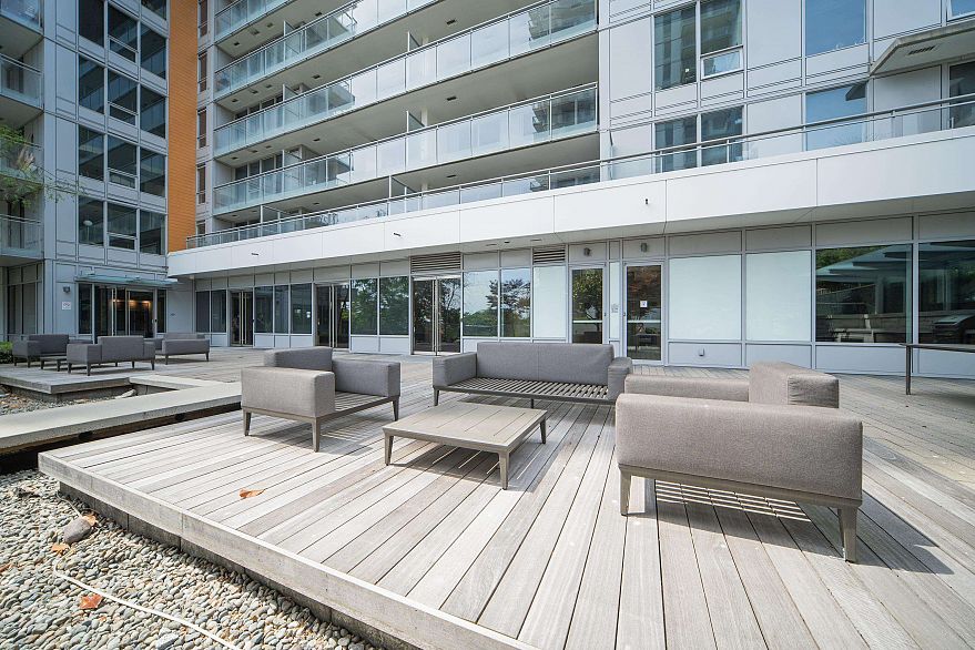 1107 433 SW Marine Drive