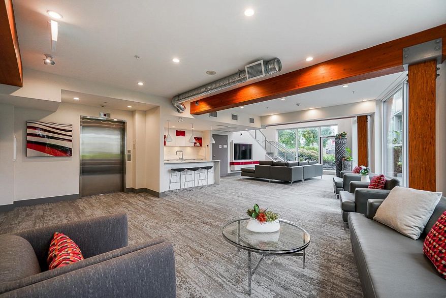 1006 3281 E Kent Avenue North
