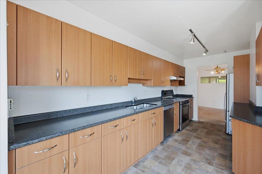 303 2250 SE Marine Drive