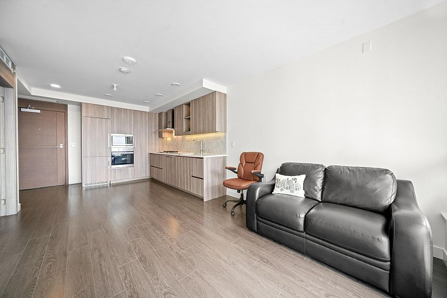 1107 433 SW Marine Drive