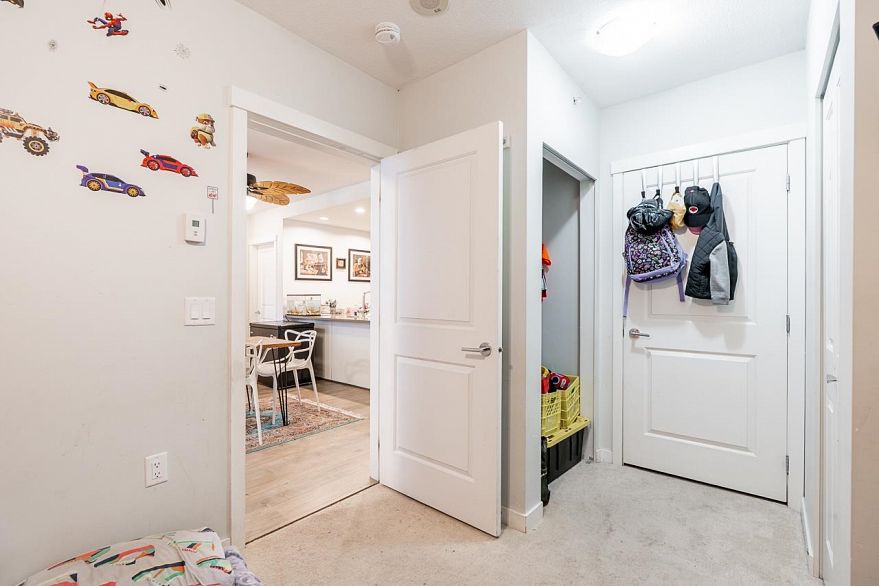 1006 3281 E Kent Avenue North