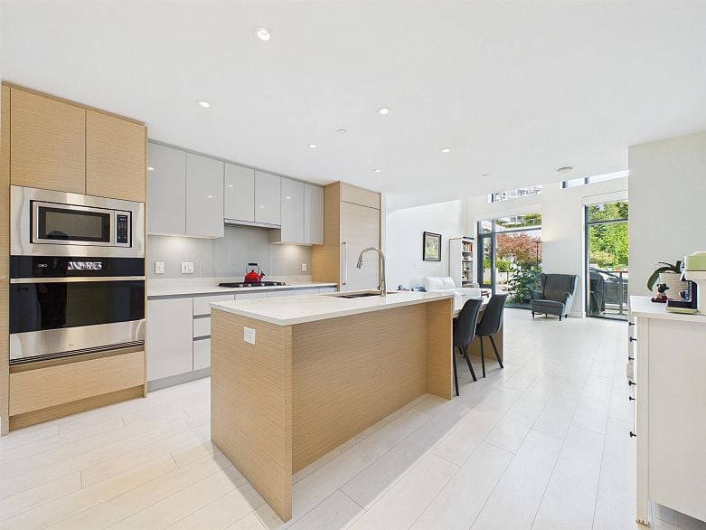 3544 Sawmill Crescent