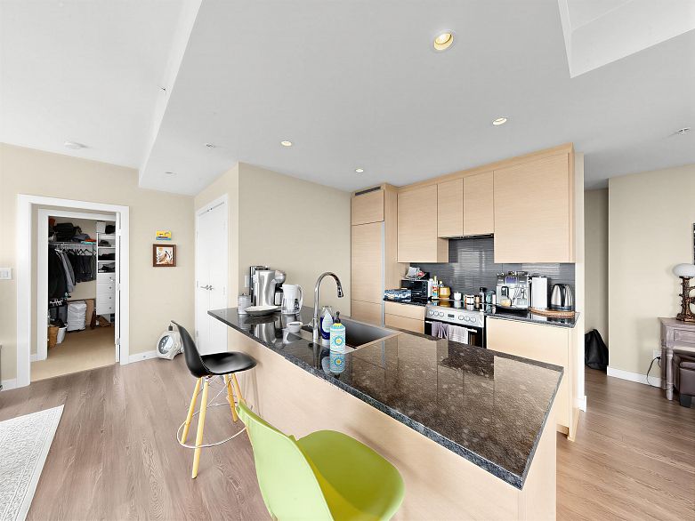 3702 488 SW Marine Drive