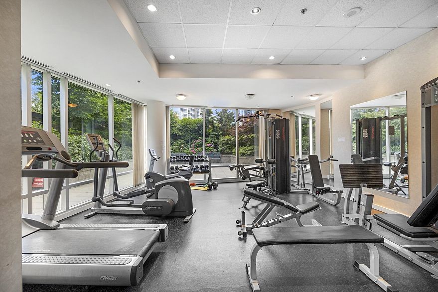304 1003 Burnaby Street