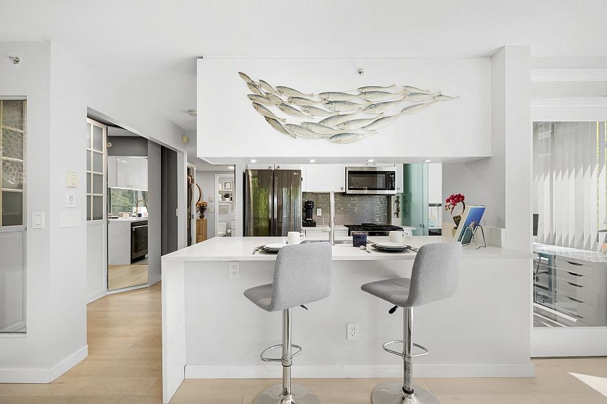 304 1003 Burnaby Street