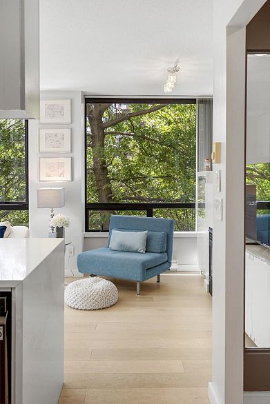 304 1003 Burnaby Street