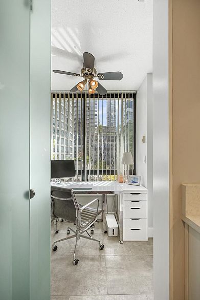 304 1003 Burnaby Street