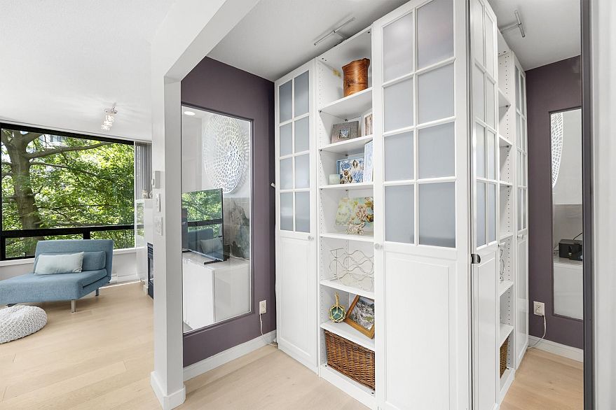304 1003 Burnaby Street
