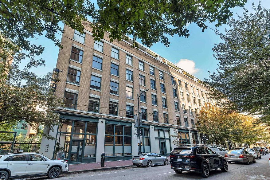 506 55 E Cordova Street