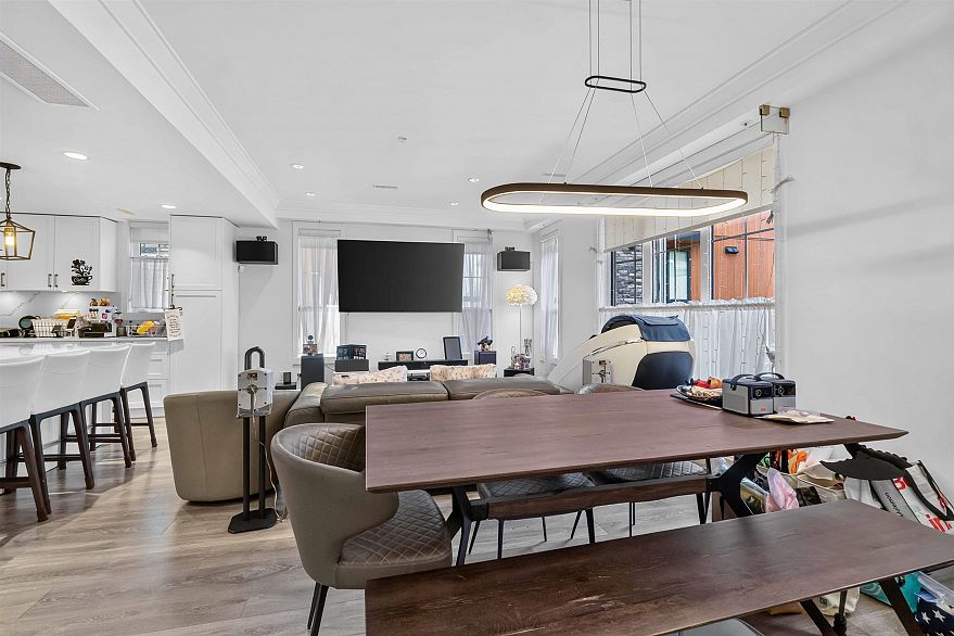 451 W 63rd Avenue
