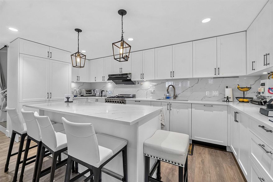 451 W 63rd Avenue