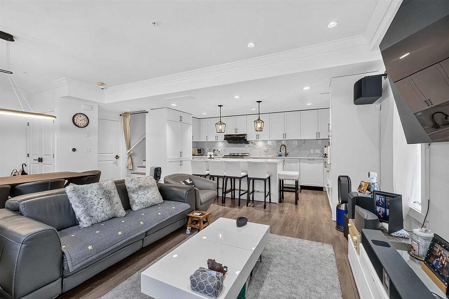 451 W 63rd Avenue