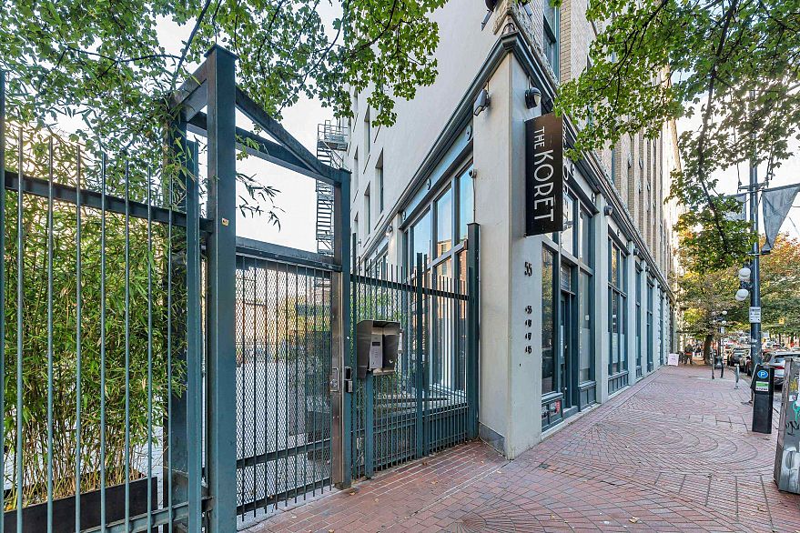 506 55 E Cordova Street