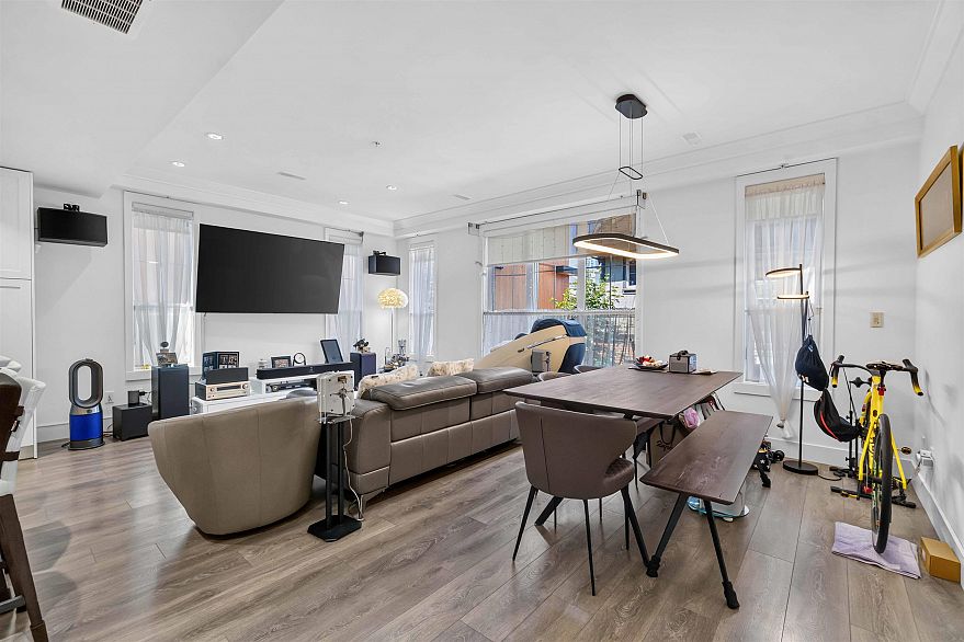 451 W 63rd Avenue
