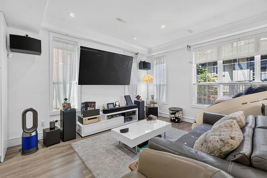 451 W 63rd Avenue