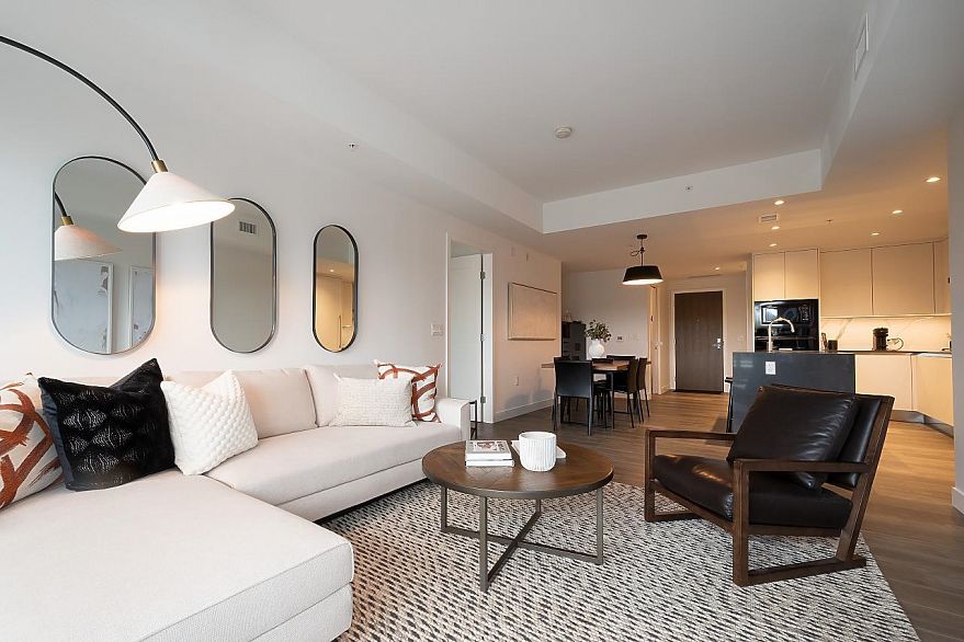 201 717 W 17th Avenue