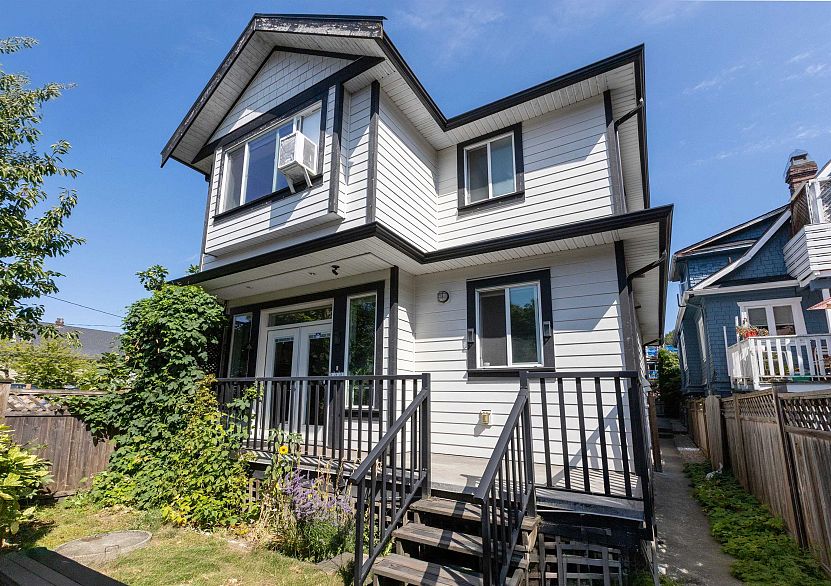2018 E 12th Avenue