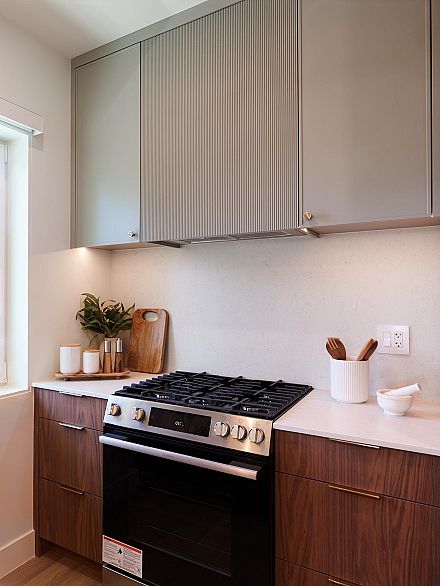 SL 1 2333 E 54th Avenue