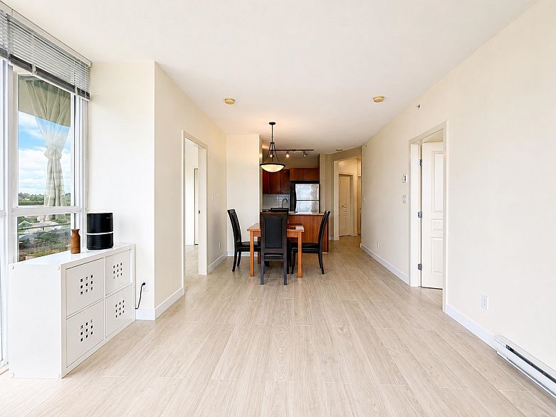 1307 4028 Knight Street