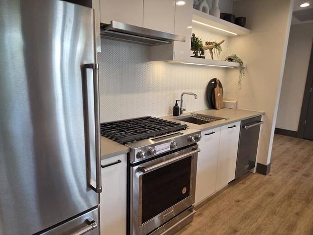 907 3430 E Kent Avenue South