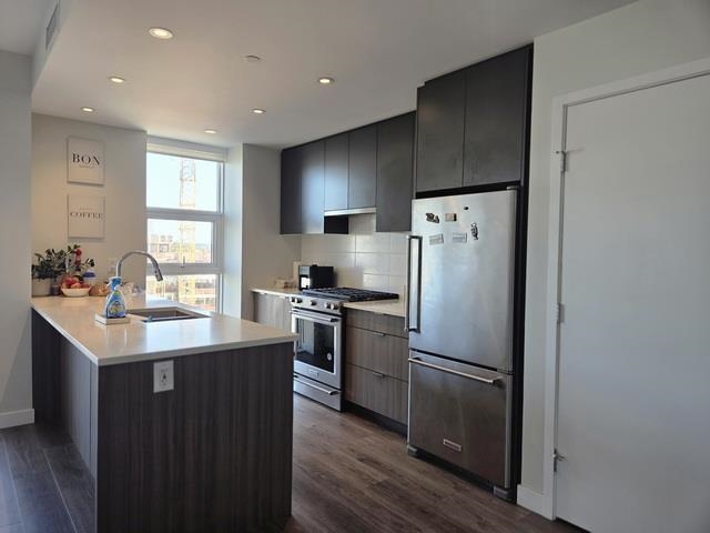 907 3430 E Kent Avenue South