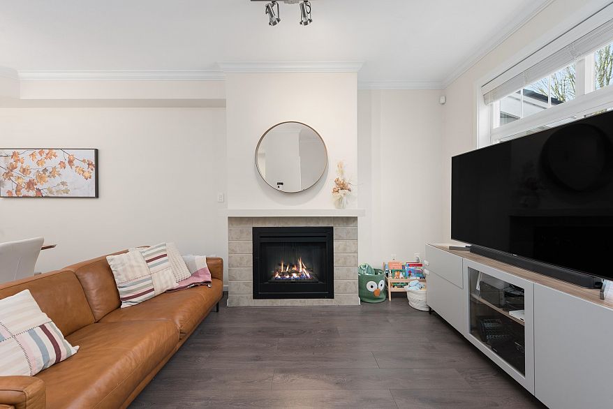 319 W 59th Avenue