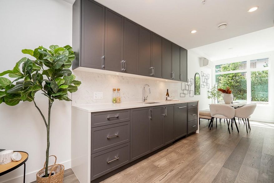 533 W 29th Avenue