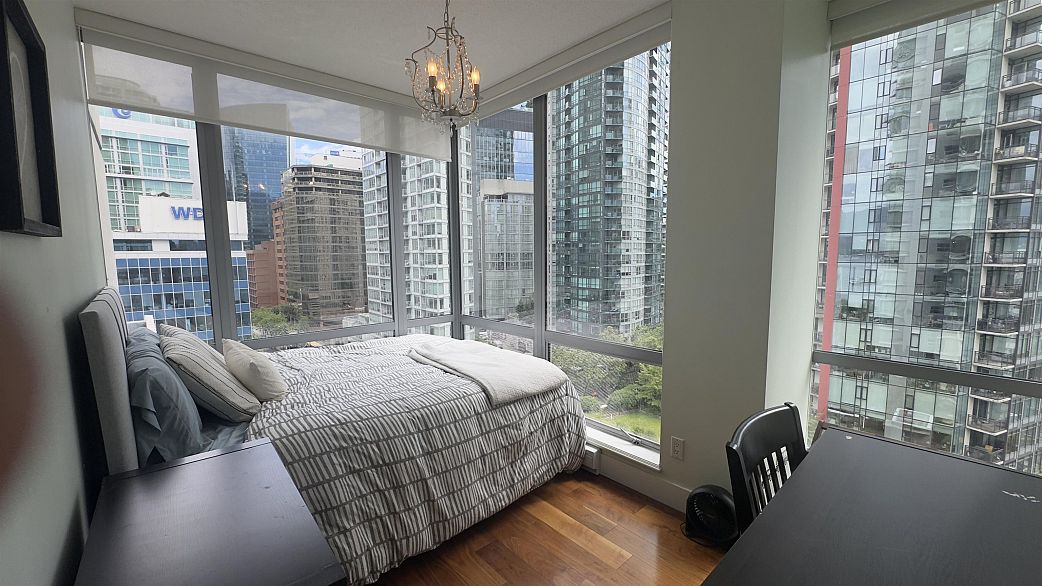 1404 1228 W Hastings Street