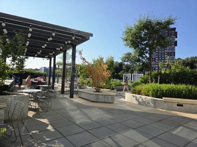 907 3430 E Kent Avenue South