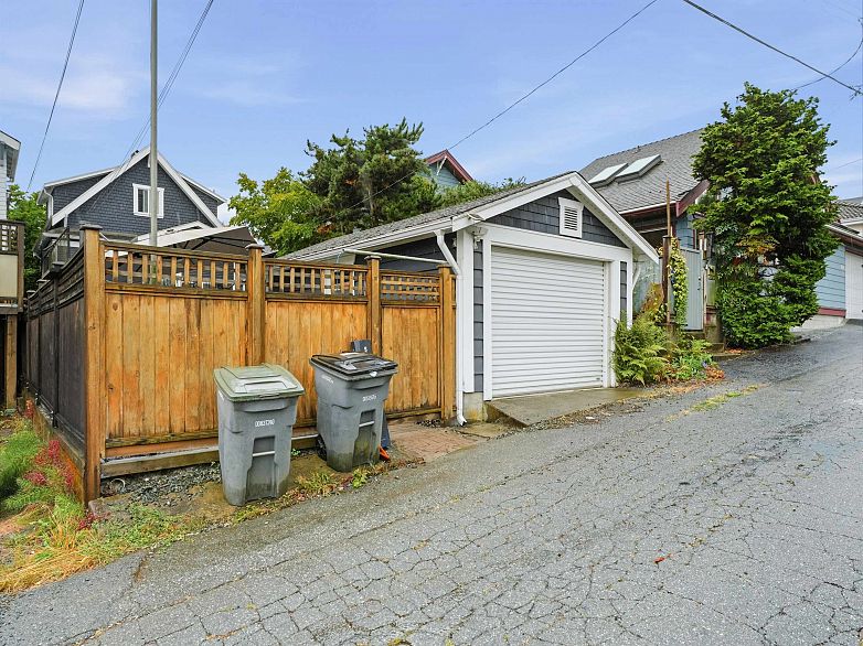 431 E 23rd Avenue