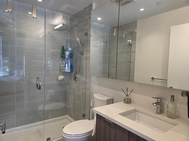 907 3430 E Kent Avenue South